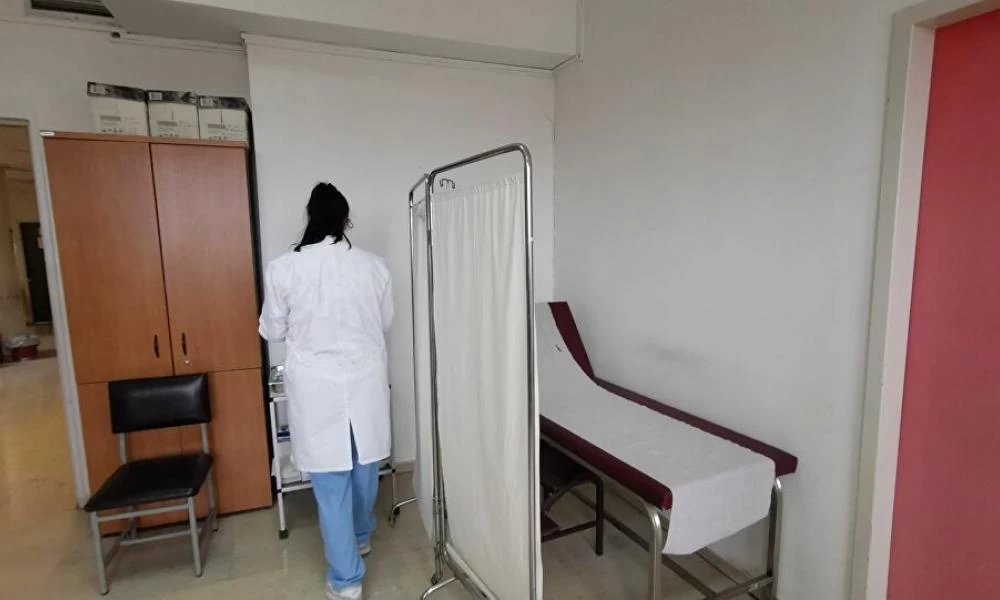 ΠΟΕΔΗΝ: Όχι σε εμβολιαστικά κέντρα μέσα σε παιδιατρικές κλινικές